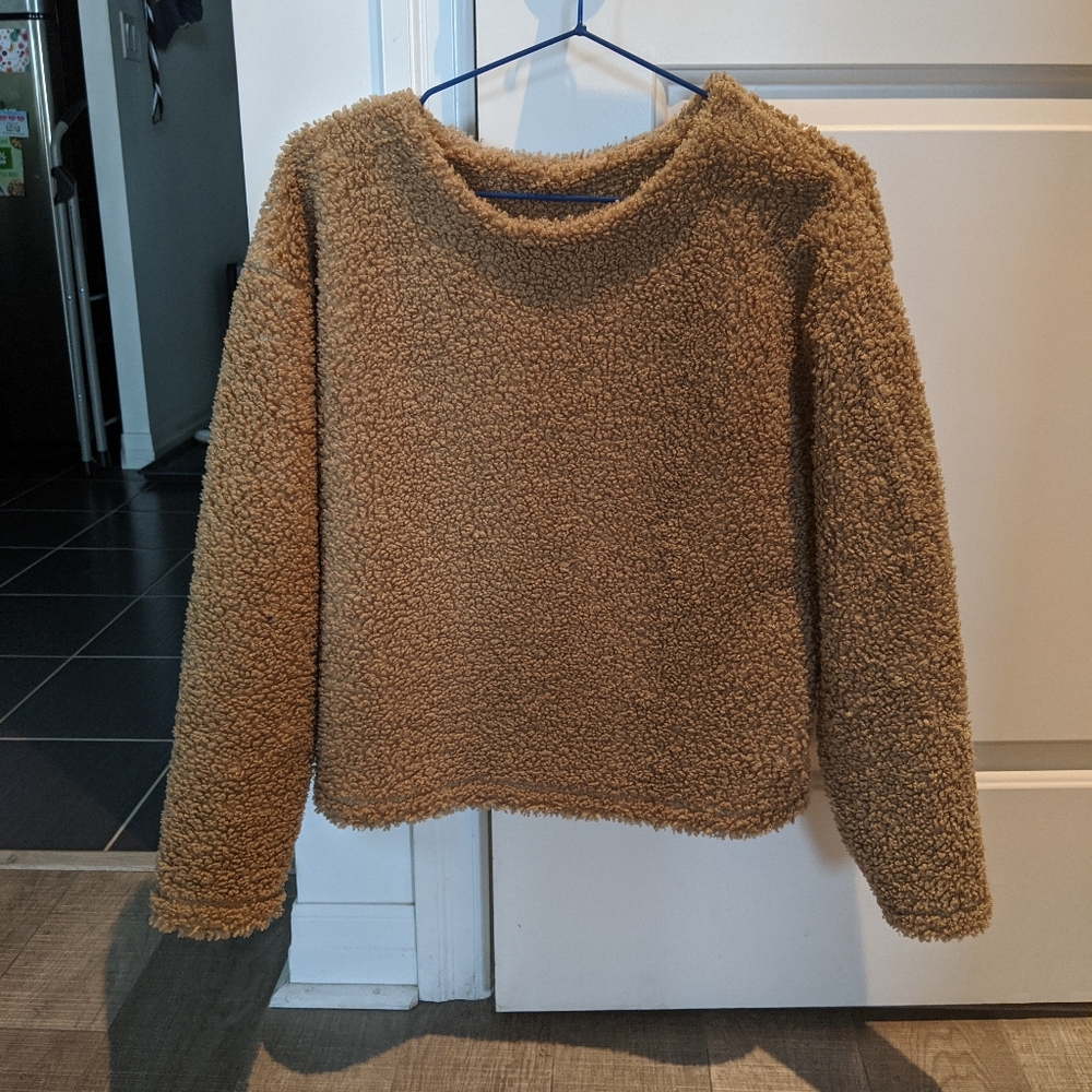 ✨2 for $45✨Uniqlo Teddy fleece sweater